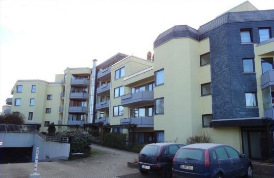 Schicke ETWohnung in TOP-Wohngegend & Balkon & TG-Stellplatz
