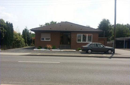 <p>Großzügiger Bungalow für die Familie in Heinsberg- Unterbruch</p>

