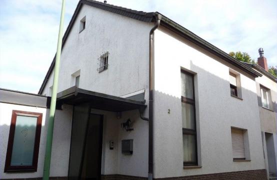 Saniertes EFHaus mit EBK,Garage und Dachterrasse zum TOPPreis