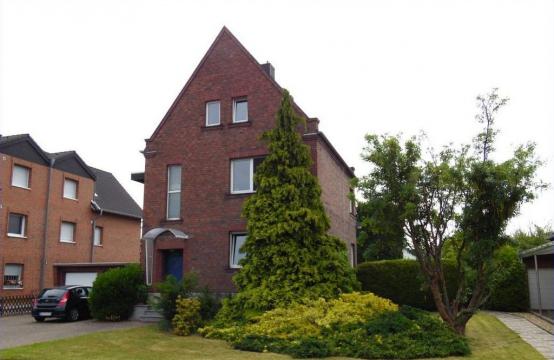 Wunderschönes-historisches EFHaus mit Doppelgarage auf 1100m² Grundstück!